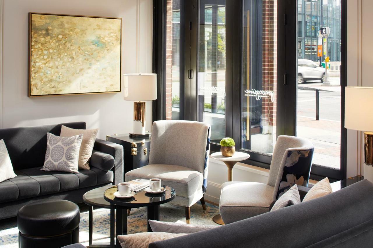 เดอะวิตนีย์ โฮเทล บอสตัน Hotel ภายนอก รูปภาพ The living room of a model apartment at 100 East 57th Street