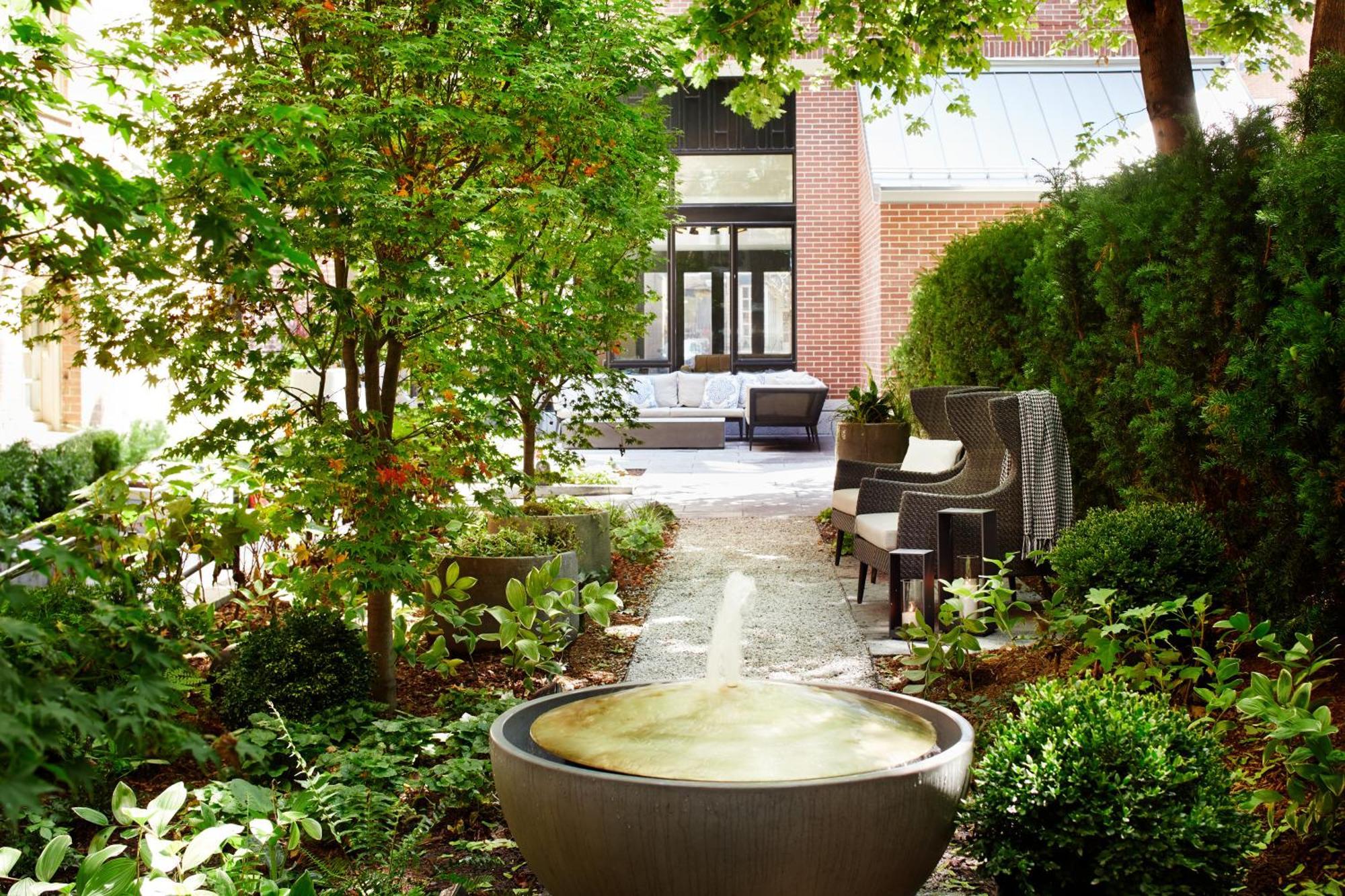 เดอะวิตนีย์ โฮเทล บอสตัน Hotel ภายนอก รูปภาพ The Spa at The Ivy Hotel